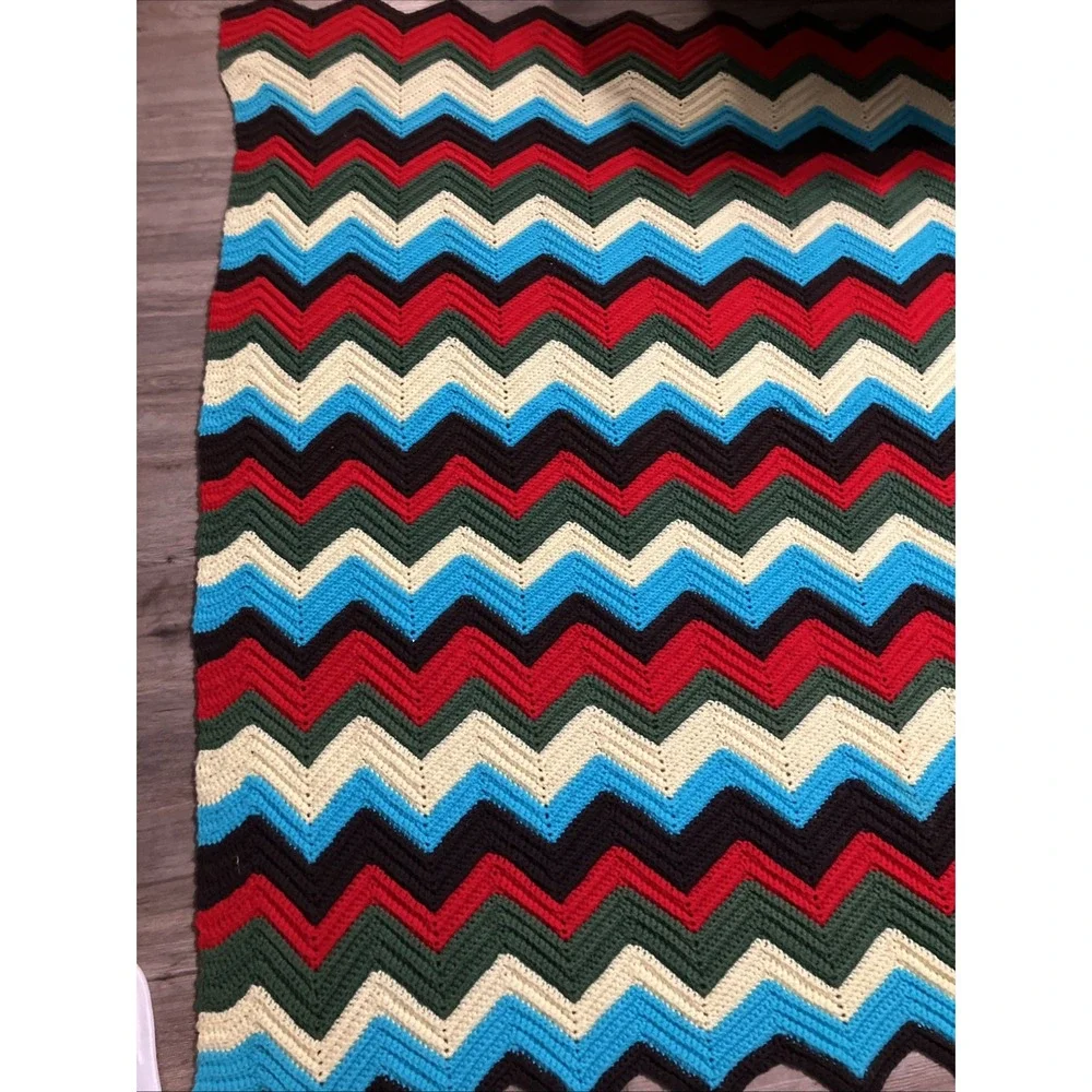 Vtg Hand Knit Crochet Blanket Throw Afghan Chevron Zigzag Pattern 65 X 65 Inches